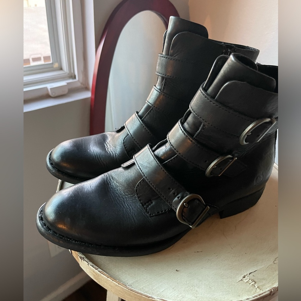 BORN Divine Black Leather Boot - 6.5M
